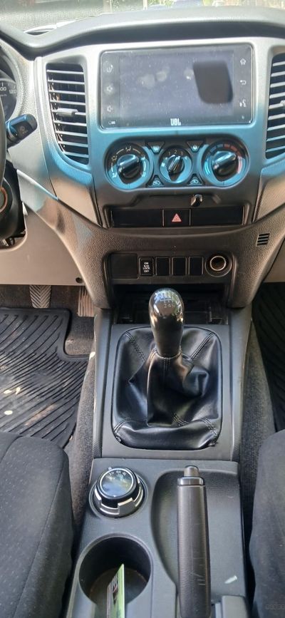 Mitsubishi Triton miniatura 20