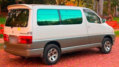 Toyota Gran Hiace miniatura 5