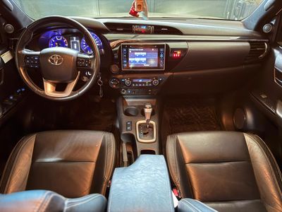 Toyota Hilux miniatura 15