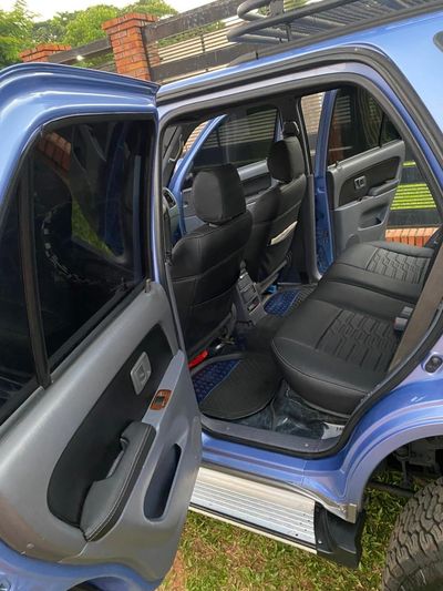 Toyota Hilux Surf miniatura 5