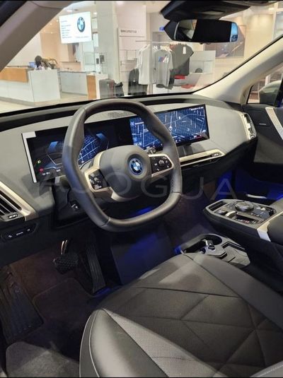 BMW iX miniatura 9
