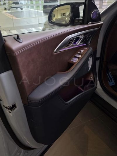 BMW XM miniatura 7