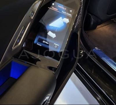 BMW 7er miniatura 8