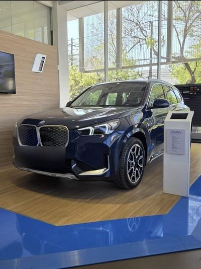 BMW iX1 miniatura 2