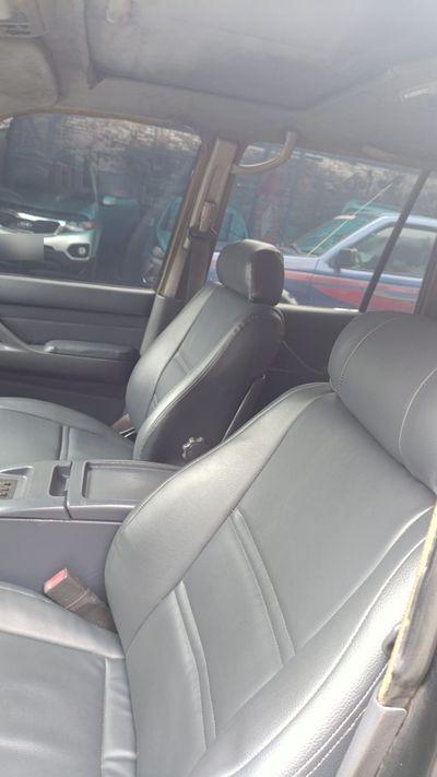 Toyota Land Cruiser miniatura 2