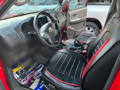 Toyota Hilux miniatura 5