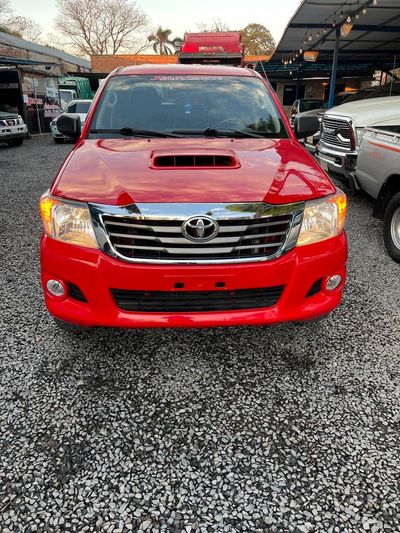 Toyota Hilux miniatura 2