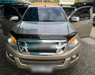 Isuzu DIMAX miniatura 3