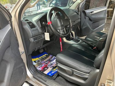 Isuzu DIMAX miniatura 6