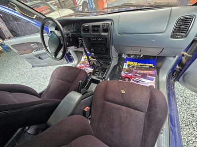 Toyota Hilux Surf miniatura 12