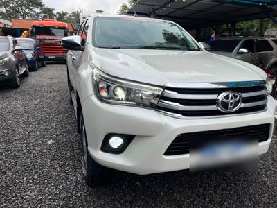 Toyota Hilux miniatura 17