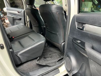 Toyota Hilux miniatura 5