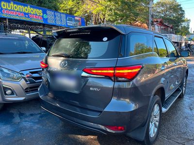 Toyota Fortuner miniatura 9