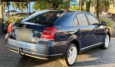 Toyota Avensis miniatura 2