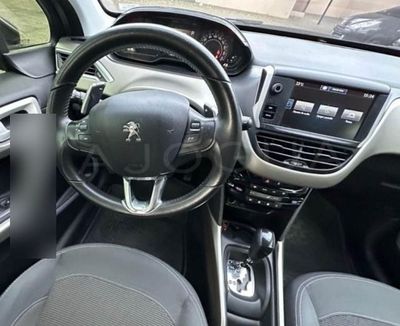 Peugeot 2008 miniatura 2