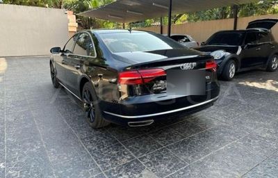 Audi A8 miniatura 4