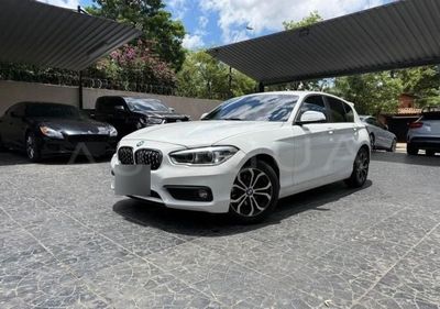 BMW 118 miniatura 3