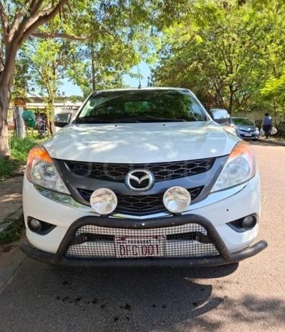 Mazda BT-50 thumbnail 1