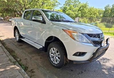 Mazda BT-50 miniatura 2