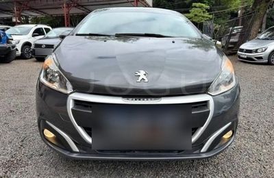 Peugeot 208 thumbnail 1