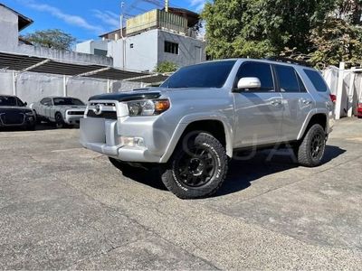 Toyota 4Runner thumbnail 1