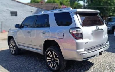 Toyota 4Runner miniatura 4