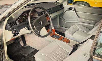 Mercedes-Benz 300D miniatura 4