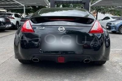 Nissan 370 Z miniatura 2