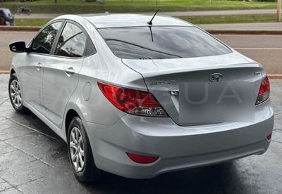 Hyundai Accent miniatura 4