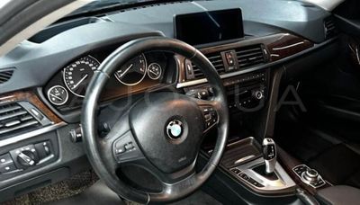 BMW 320 miniatura 4