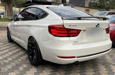 BMW 320 miniatura 2