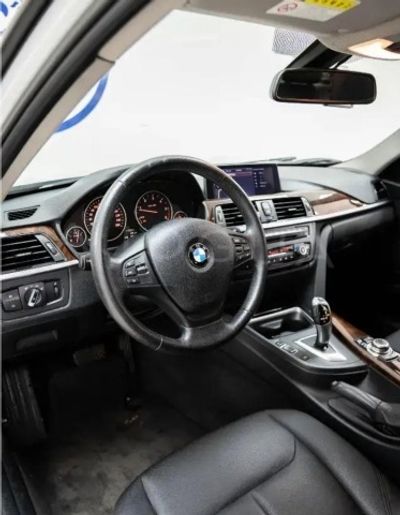 BMW 320 miniatura 3