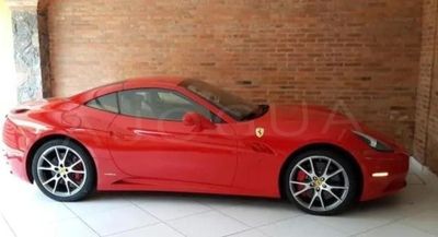 Ferrari California miniatura 3