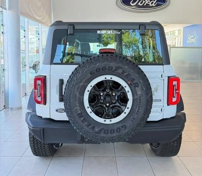 Ford Bronco miniatura 3