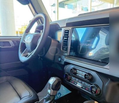 Ford Bronco miniatura 4