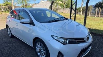 Toyota Auris miniatura 3