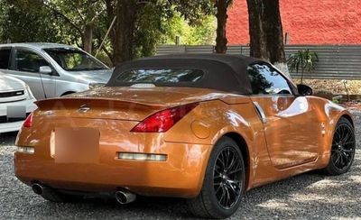 Nissan 350 Z miniatura 3
