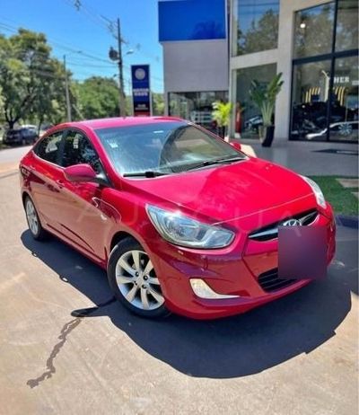 Hyundai Accent 2015