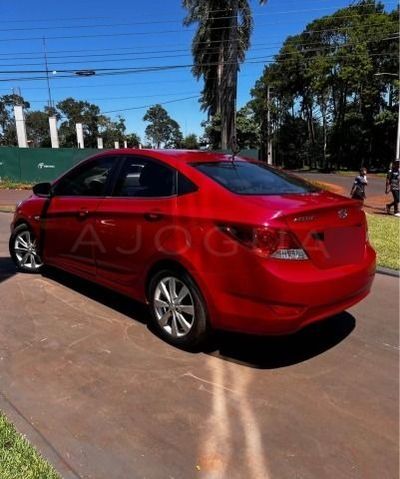 Hyundai Accent miniatura 3
