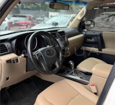 Toyota 4Runner miniatura 4