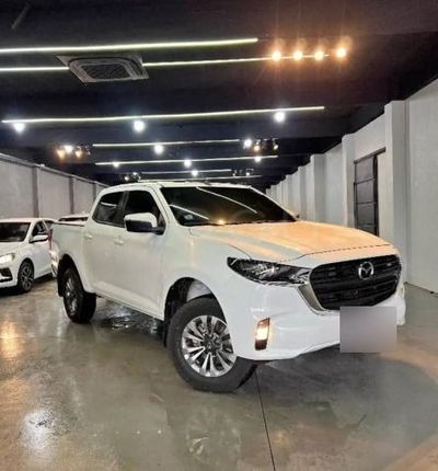 Mazda BT-50 thumbnail 1