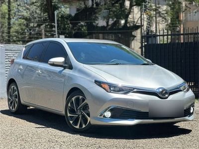 Toyota Auris 2015