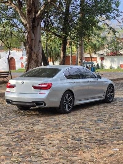 BMW 730D miniatura 3