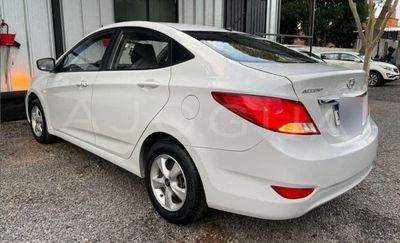 Hyundai Accent miniatura 2