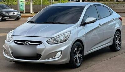 Hyundai Accent miniatura 2