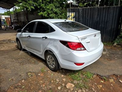 Hyundai Accent miniatura 3
