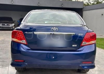 Toyota Allion miniatura 2