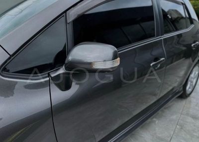 Toyota Auris miniatura 3