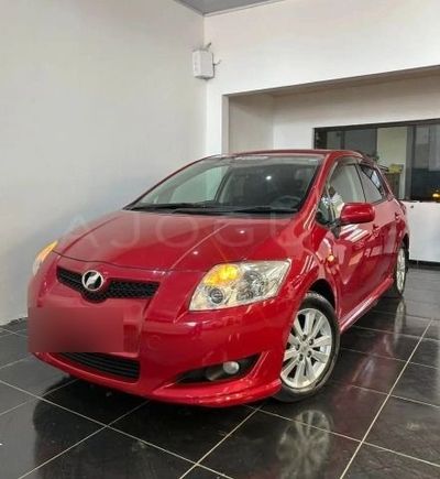 Toyota Auris thumbnail 1