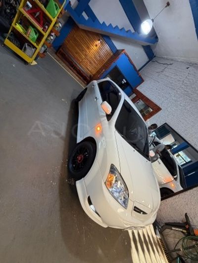 Toyota Allex miniatura 2